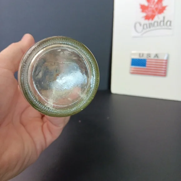 Vintage 1987 Coca Cola Canadian Bottle With Buffalo Caps Sticker 300ml Canada - Picture 10 of 12